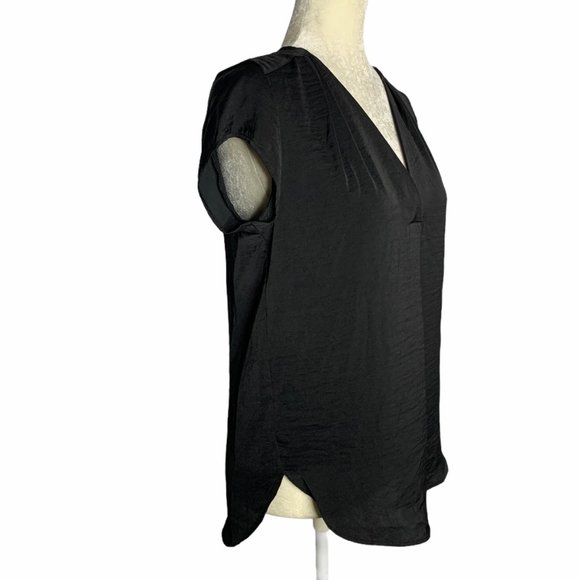 H&M Black Silky V Neck Cap Sleeve Top 43PE - Picture 3 of 5